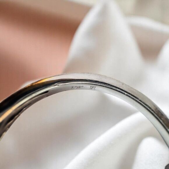 10K Gold- 2 Carat TW- Diamond Ring -Size 7- White Gold -Cluster Pave Ring -3g - Picture 7 of 16